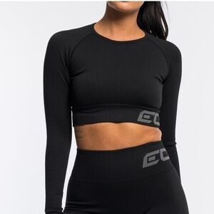 ECHT Arise Comfort Cropped long sleeve workout top size medium
